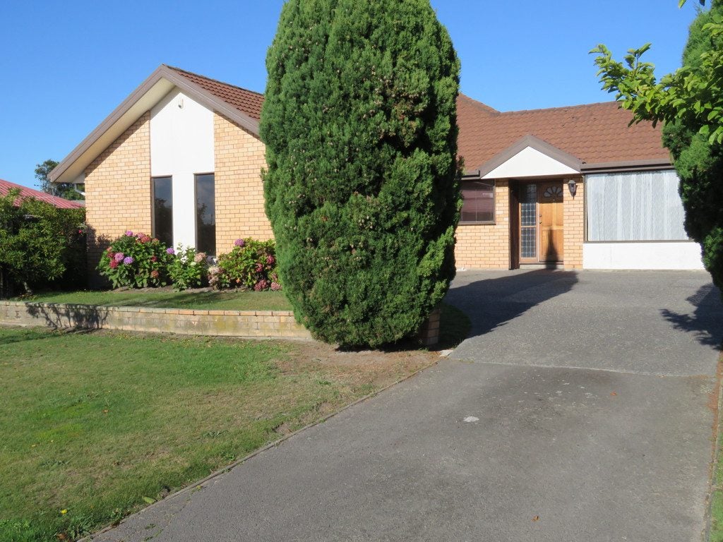 56 Ben Nevis Drive, Broomfield, Christchurch - Carousel 1