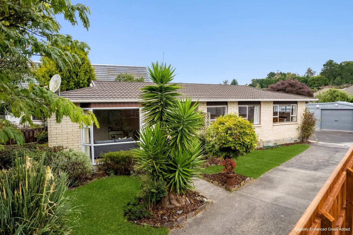 22 Hackett Street, Whanganui East, Whanganui - Carousel 1