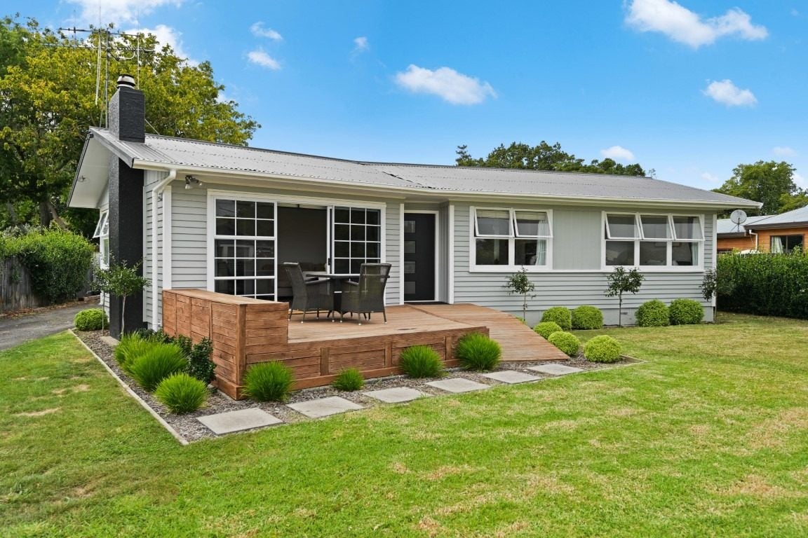 8 Swift Place, Leamington, Cambridge - Carousel 1