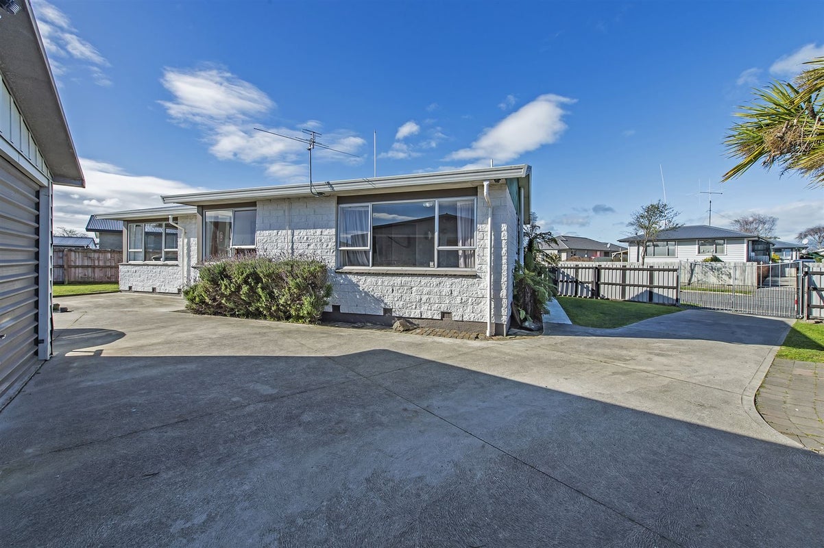 13 Meon Street, Aranui, Christchurch - Carousel 2