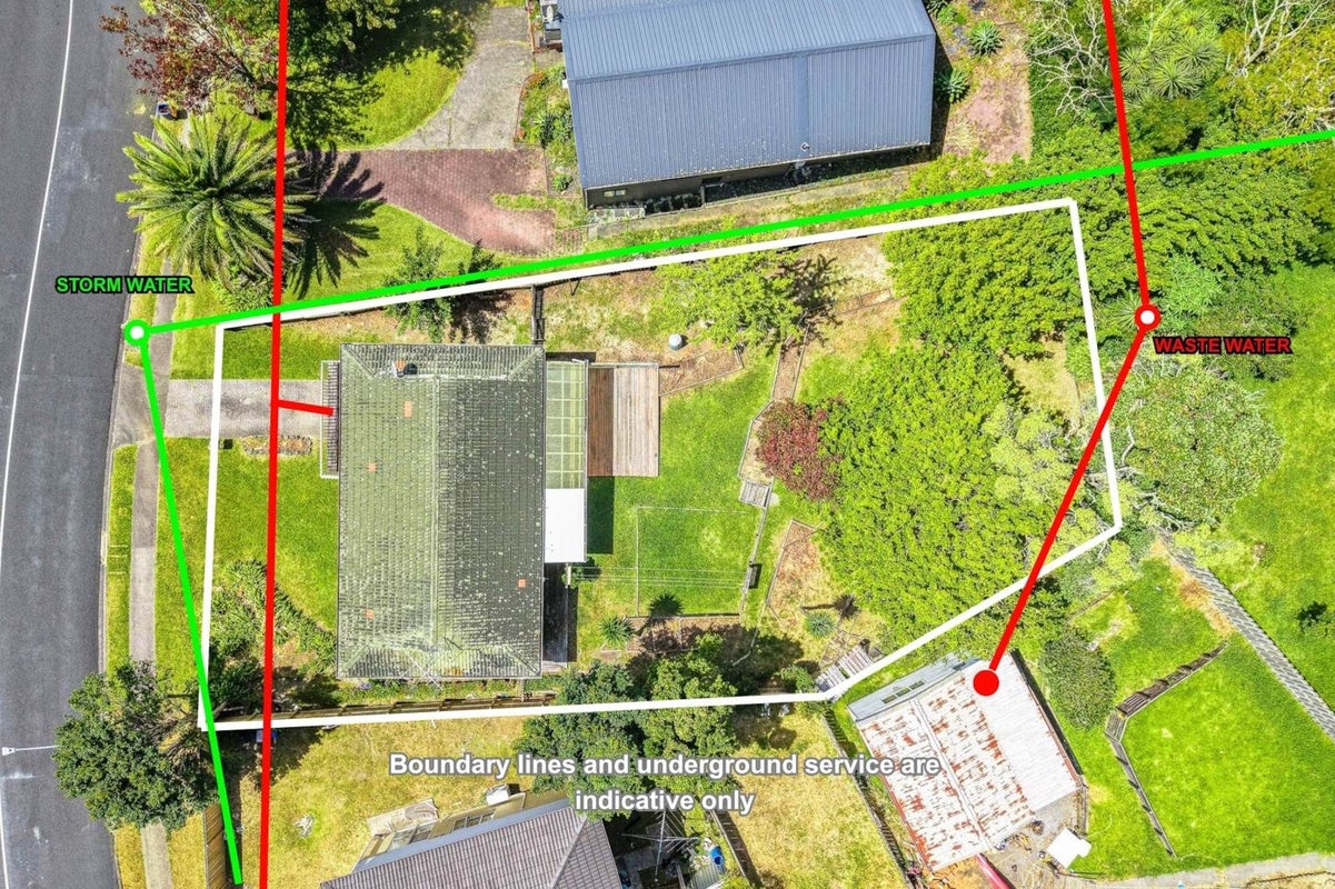 39 Oaktree Avenue, Browns Bay, Auckland - Carousel 1