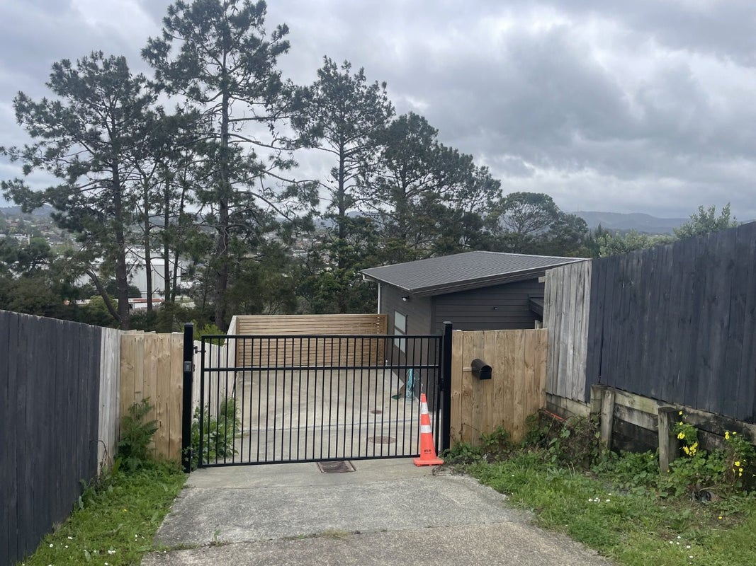 103 Rangeview Road, Sunnyvale, Auckland - Carousel 2