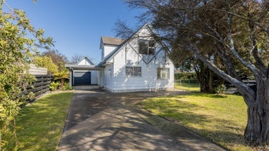 9 Moray Place, Tamatea, Napier - Carousel 1