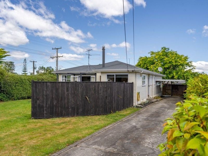 26 Kitchener Street, Lansdowne, Masterton - Carousel 1