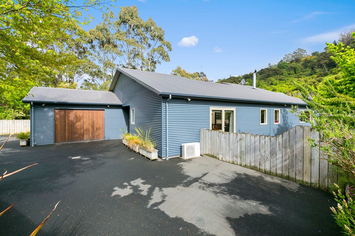 133A Manapouri Street, Maia, Dunedin - Carousel 1