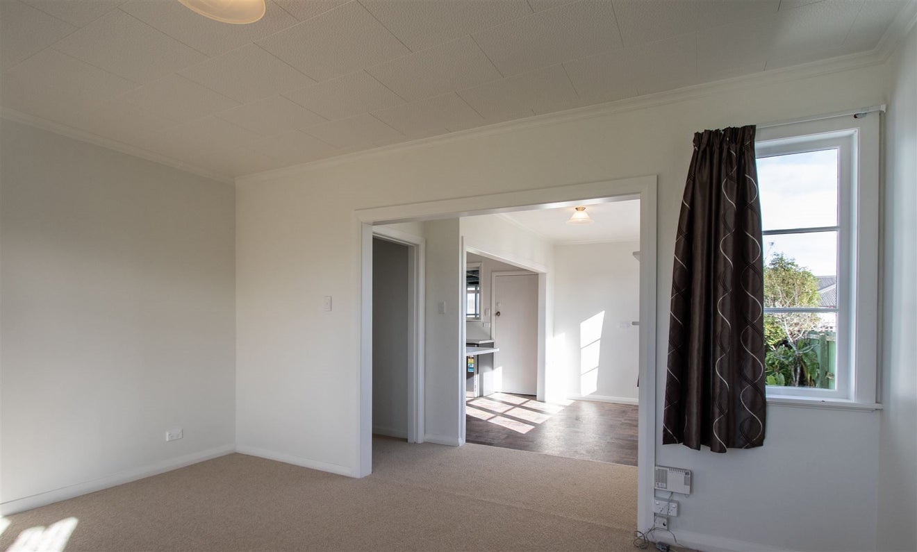 205 Stafford Street, Hokitika - Carousel 2