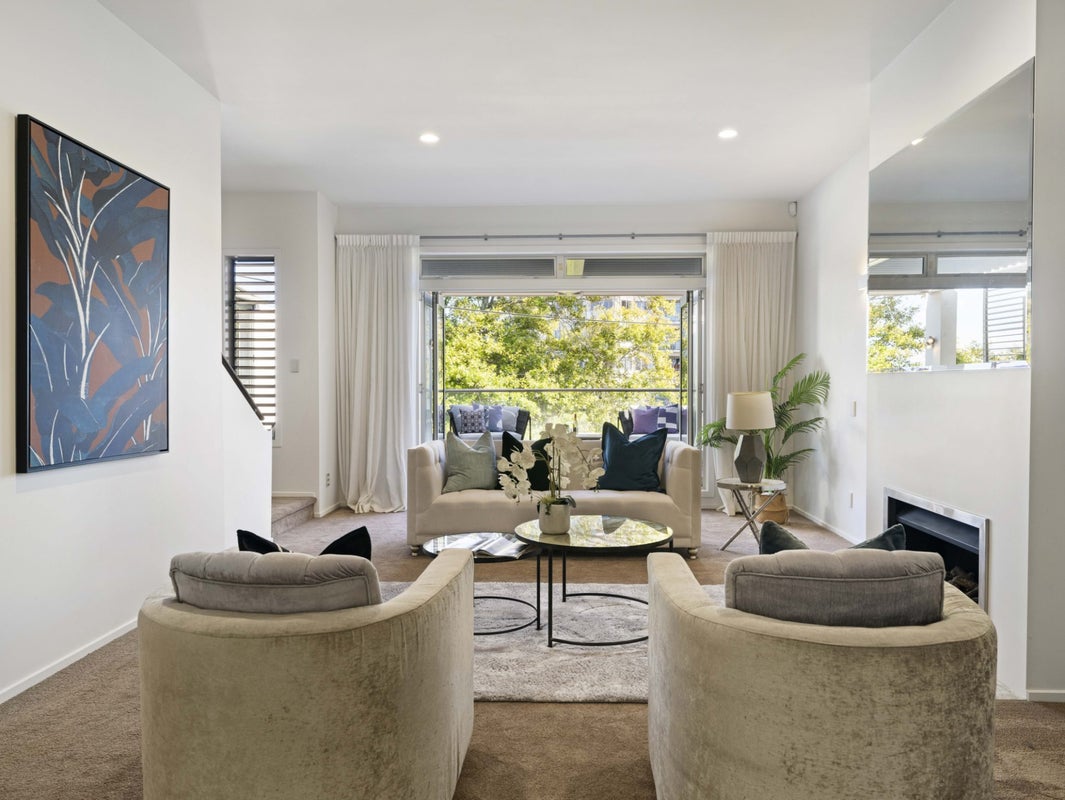 132E Grafton Road, Grafton, Auckland - Carousel 2