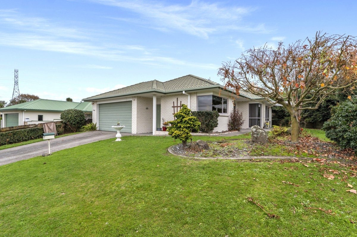 72 Sapphire Drive, Hairini, Tauranga - Carousel 1