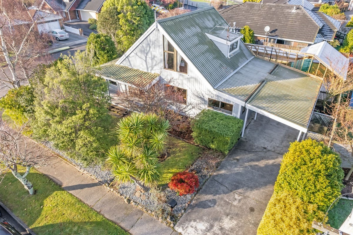 80 McParland Street, Elderslea, Upper Hutt - Carousel 1