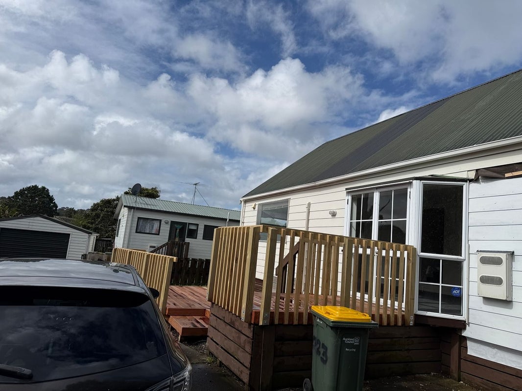 223 Waitemata Drive, Ranui, Auckland - Carousel 2