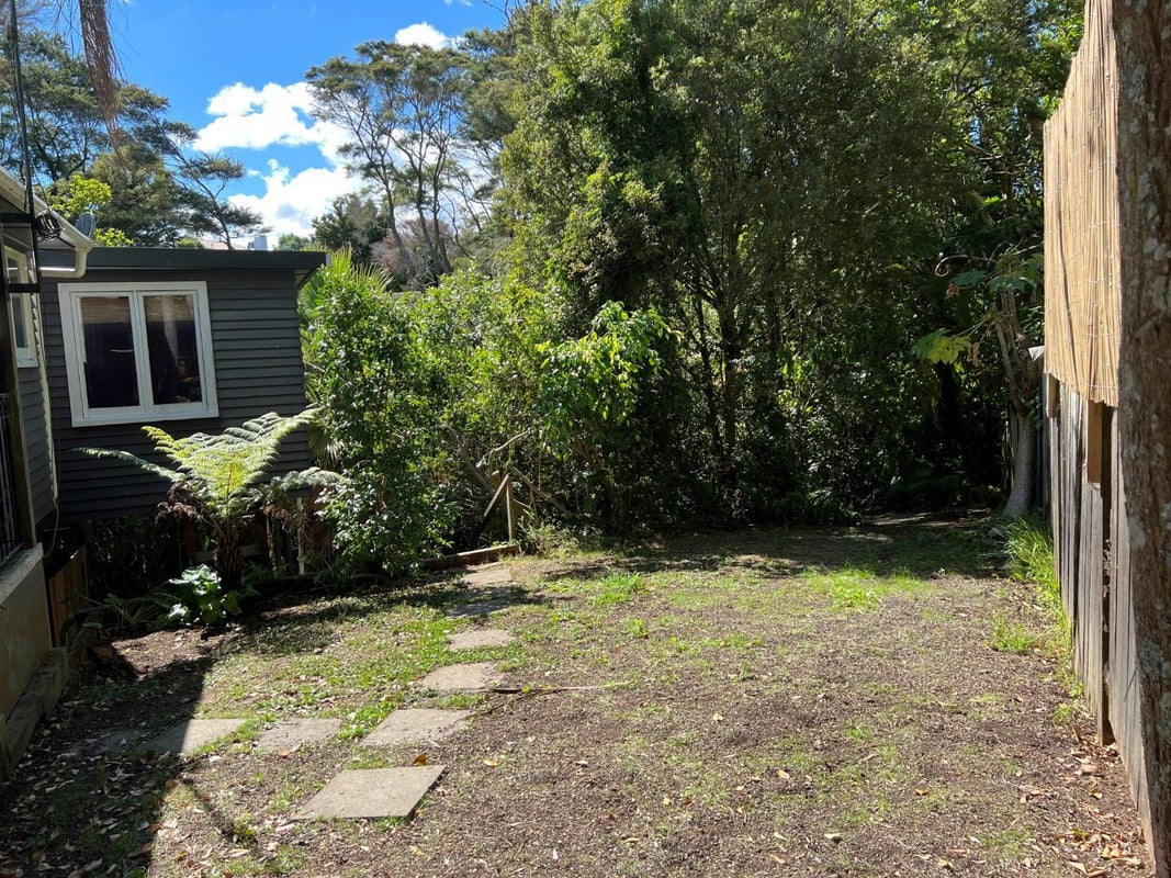 14 Avonleigh Road, Green Bay, Auckland - Carousel 12