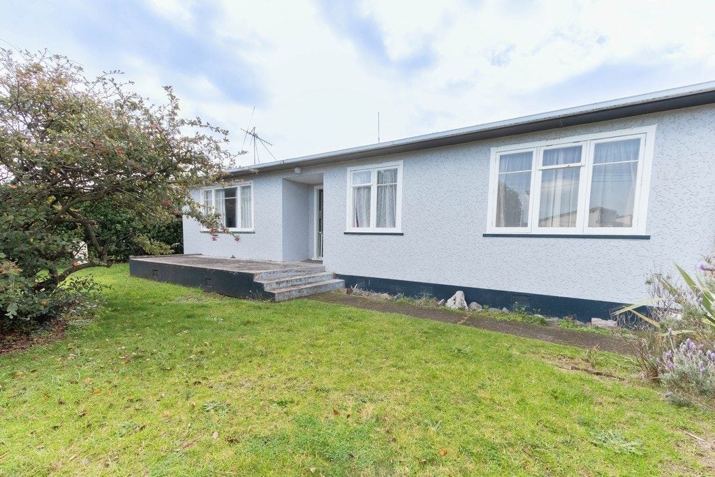 26 Polson Street, Castlecliff, Whanganui - Carousel 1