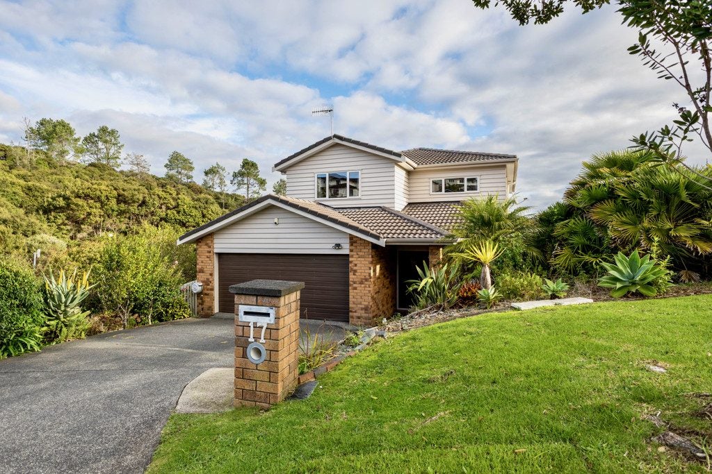 17 Carol Lee Place, Albany Heights, Auckland - Carousel 2