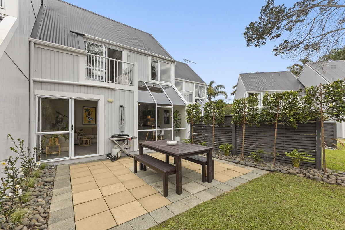 23/33 School Road, Kingsland, Auckland - Carousel 1