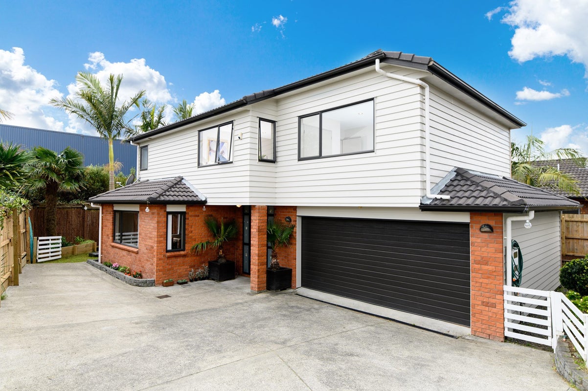 19A Esmeralda Avenue, Avondale, Auckland - Carousel 1