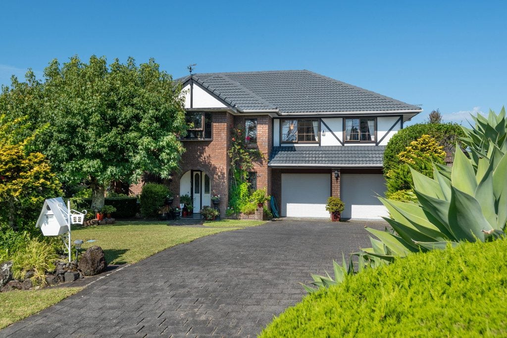 32 Onetaunga Road, Chatswood, Auckland - Carousel 1