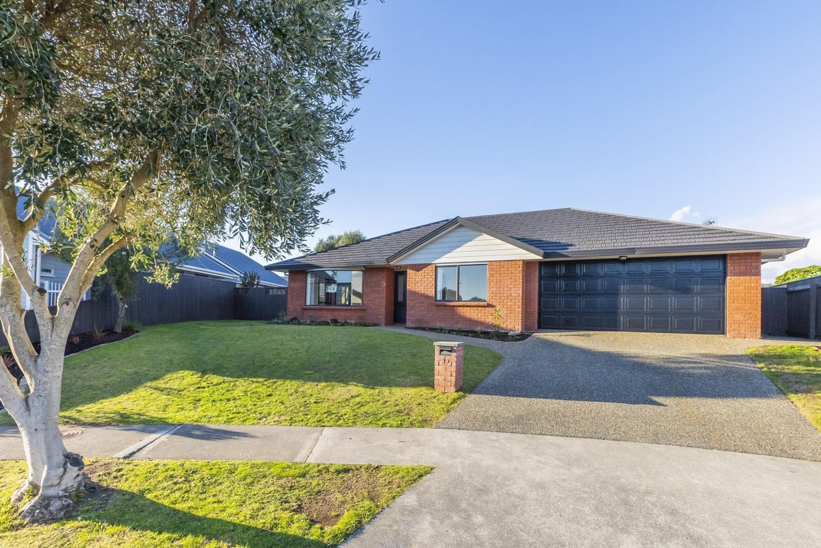 39 Consort Close, Paraparaumu Beach, Paraparaumu - Carousel 1