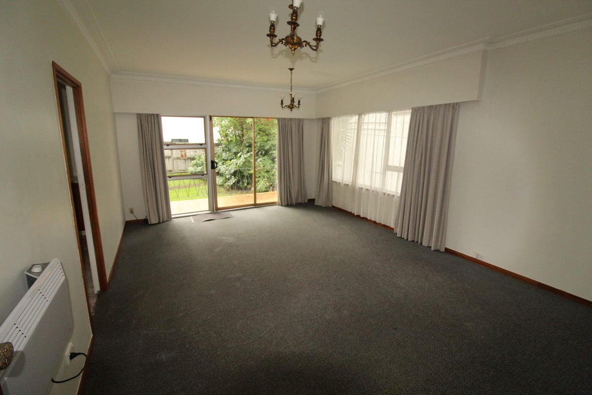 1B Summit Drive, Mount Albert, Auckland - Carousel 11