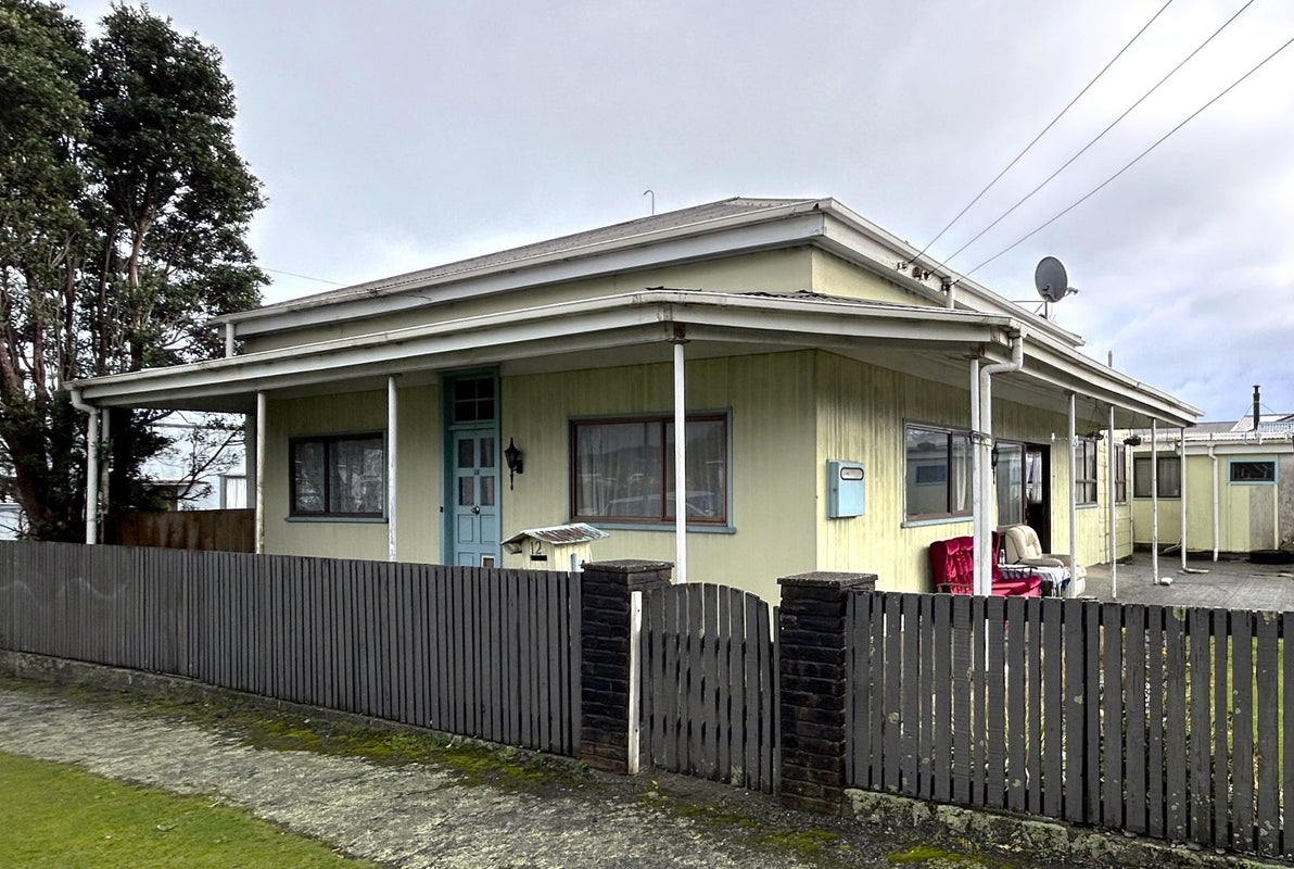 12 Cardwell Street, Cobden, Greymouth - Carousel 1