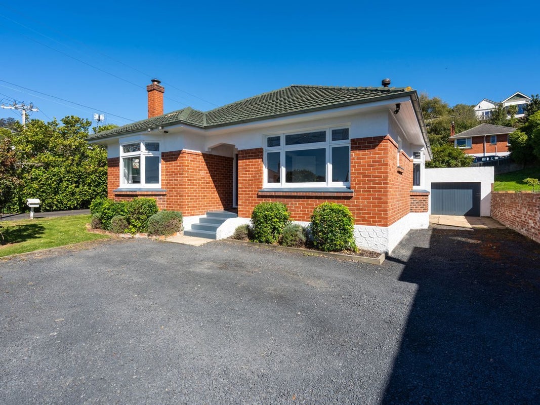 46 Playfair Street, Caversham, Dunedin - Carousel 1
