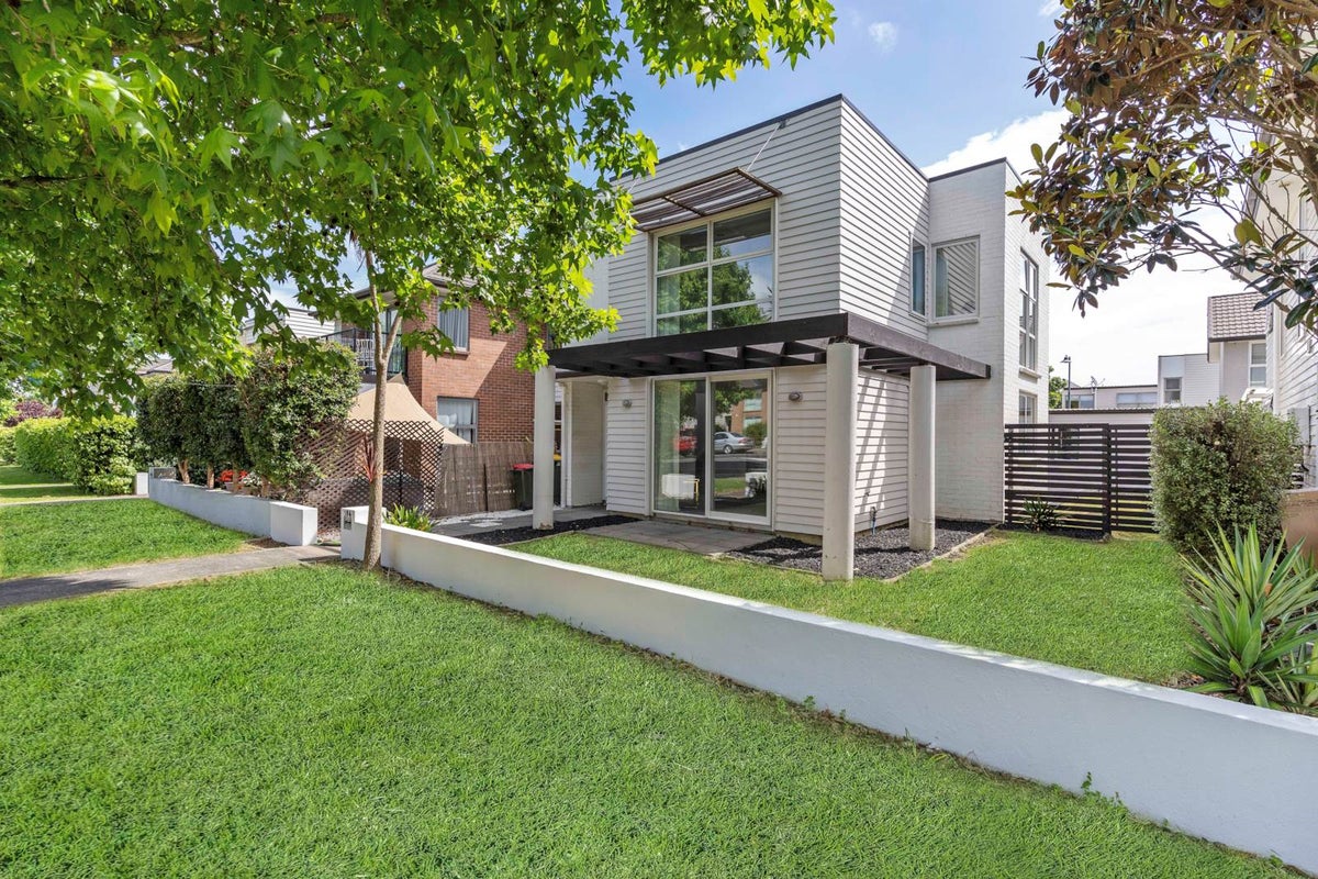 184 Porchester Road, Takanini, Auckland - Carousel 1