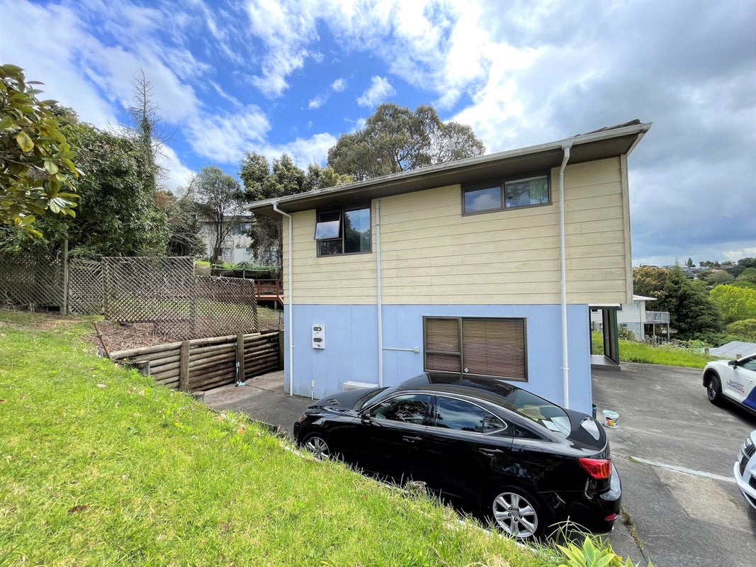 21 Theban Place, Totara Vale, Auckland - Carousel 2