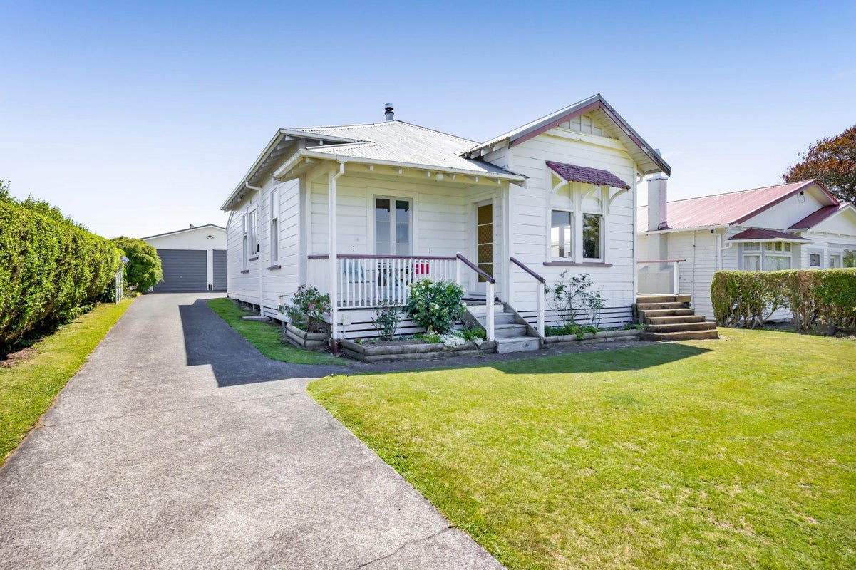 13 Portia Street, Stratford - Carousel 1