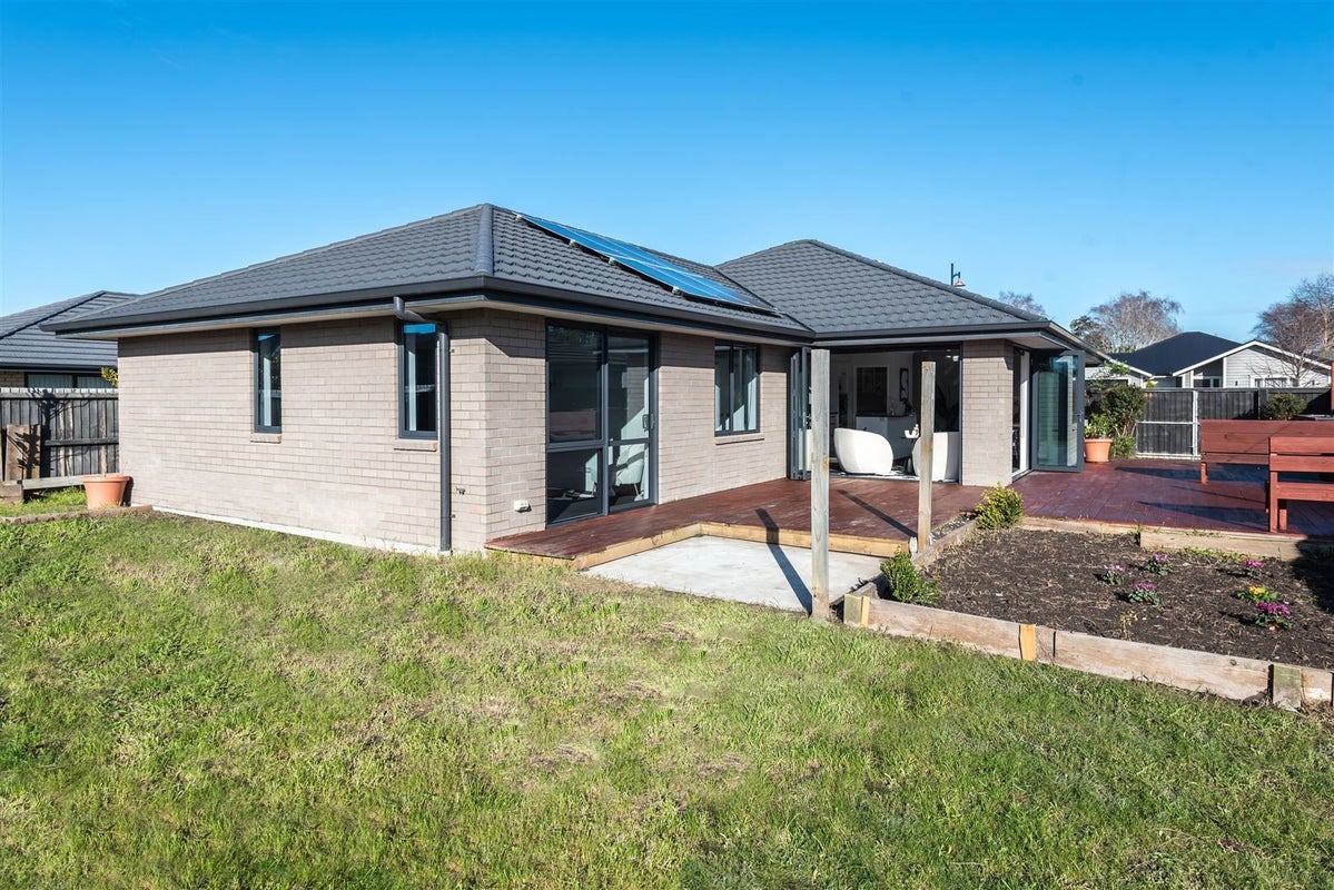 20 Cassidy Avenue, Lincoln, Lincoln - Carousel 18