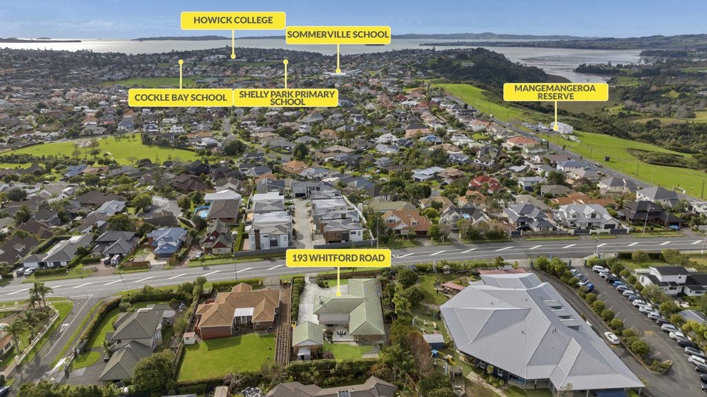 193 Whitford Road, Shamrock Park, Auckland - Carousel 23