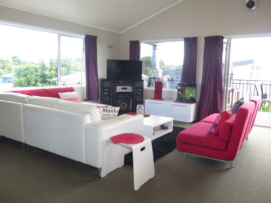 10A Bay Street, Red Beach, Whangaparāoa - Carousel 2