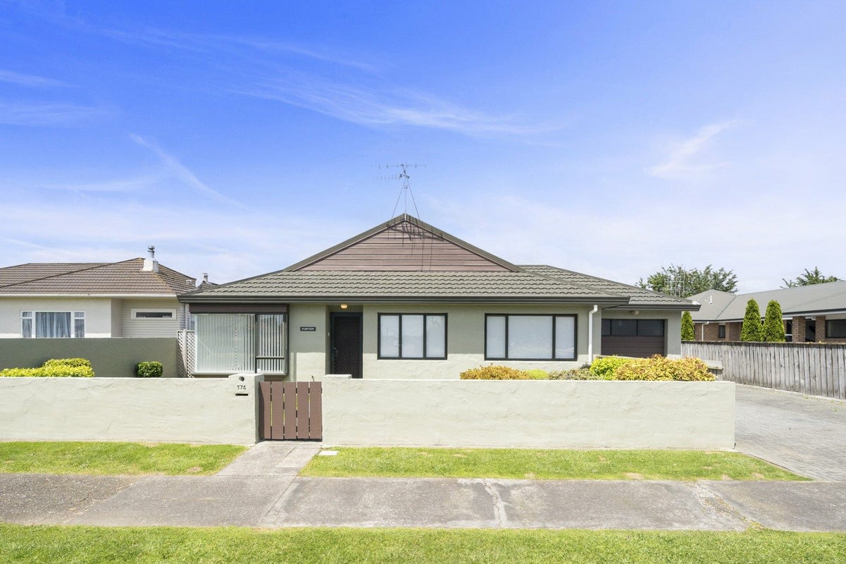 174 Bartholomew Road, Levin, Levin - Carousel 1