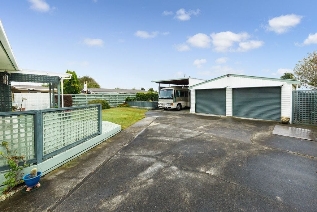 36 John F Kennedy Drive, Milson, Palmerston North - Carousel 11