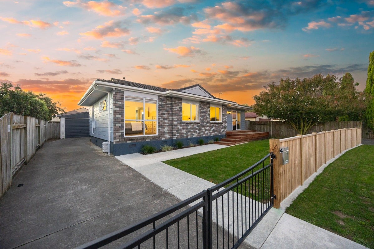 4 Emmerdale Mews, Highbury, Palmerston North - Carousel 1