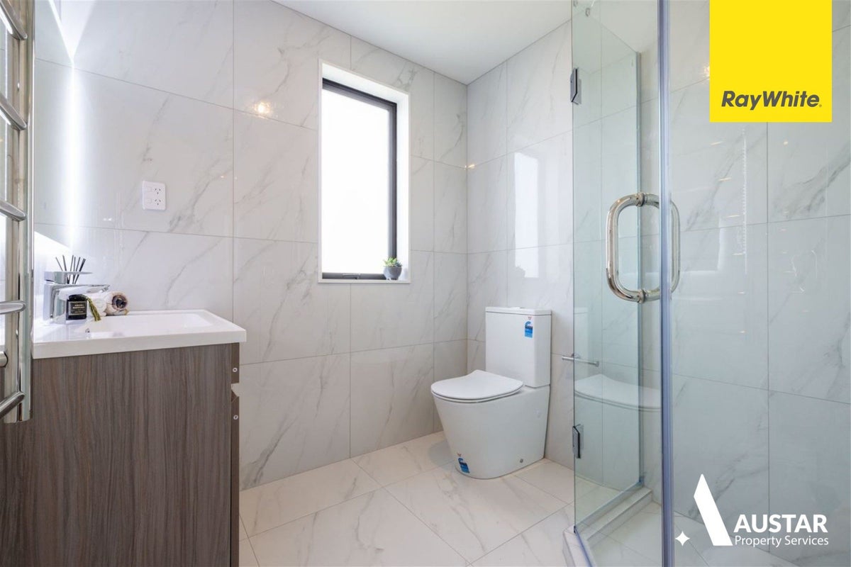 12 Biokovo Street, Massey, Auckland - Carousel 7