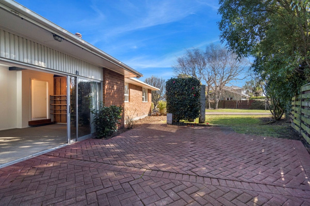42 Fovant Street, Russley, Christchurch - Carousel 16