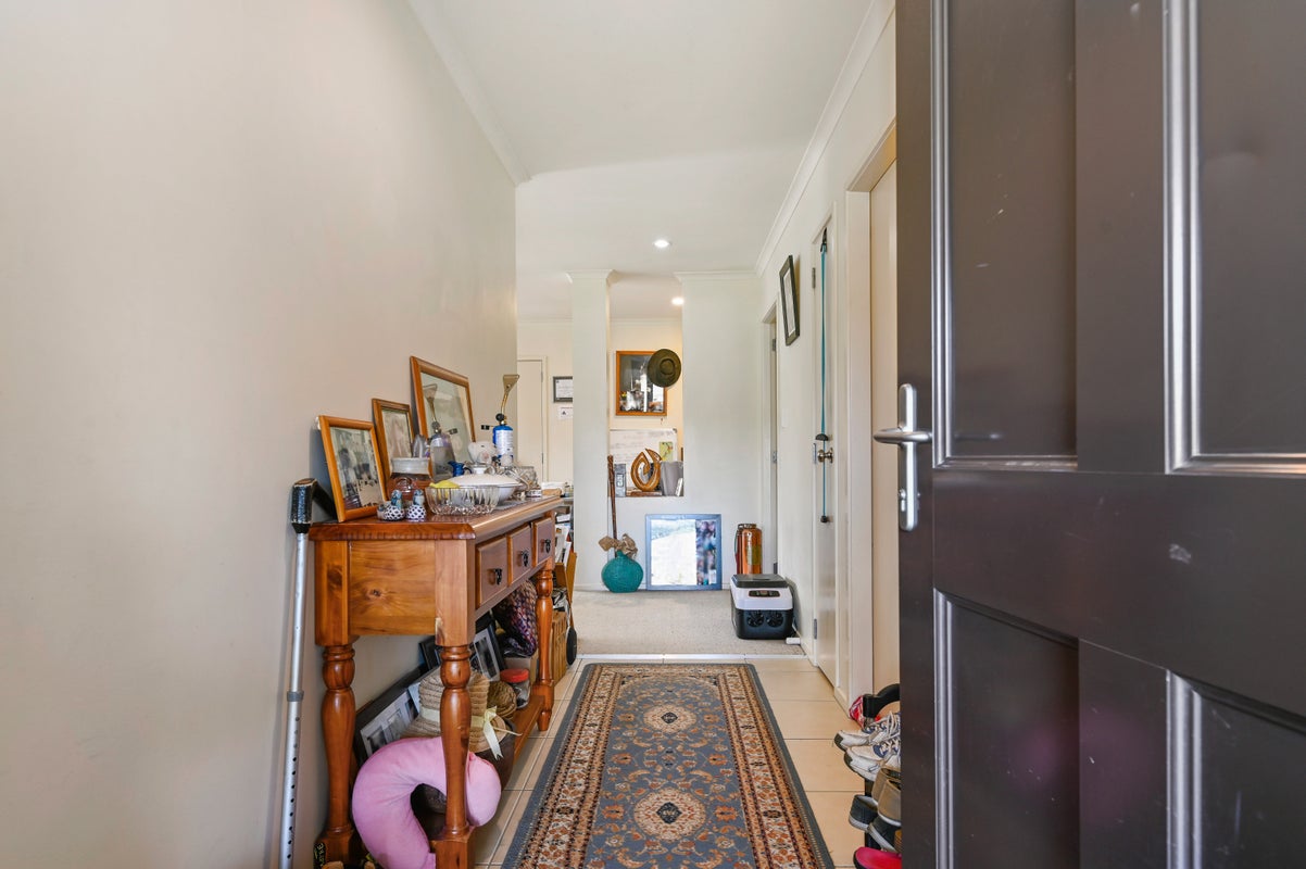 4 Kinder Place, Ngongotaha, Rotorua - Carousel 2