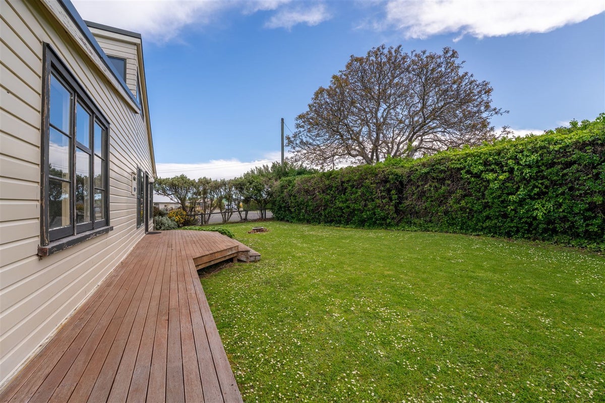 24 Test Street, South Hill, Oamaru - Carousel 13