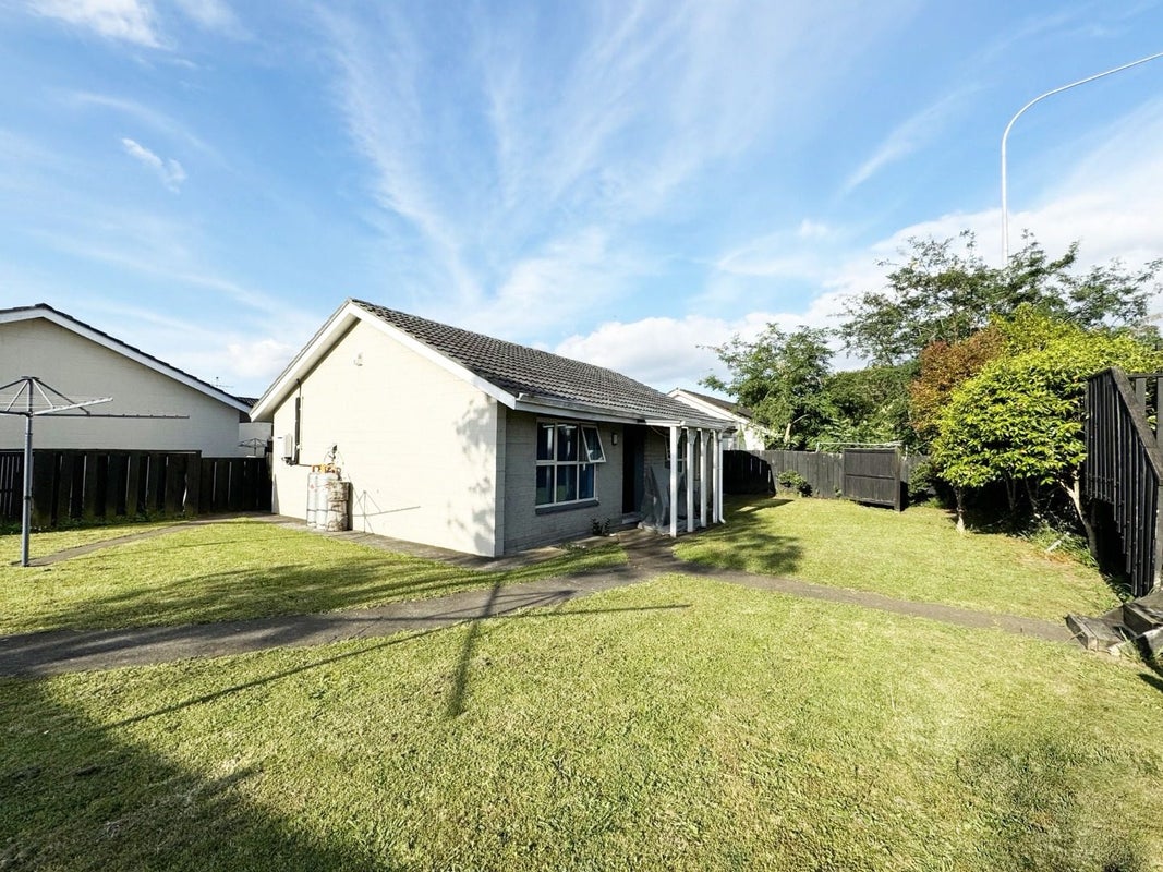 12 Avalon Court, Otahuhu, Auckland - Carousel 1