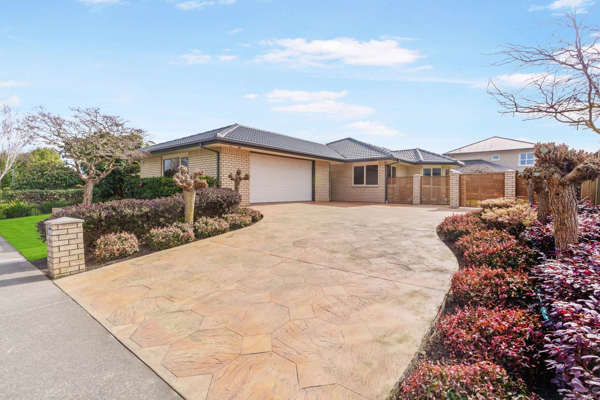 48 O'Neill Avenue, Northwood, Christchurch - Carousel 1