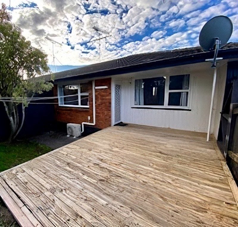 3/128 Rockfield Road, Penrose, Auckland - Carousel 1