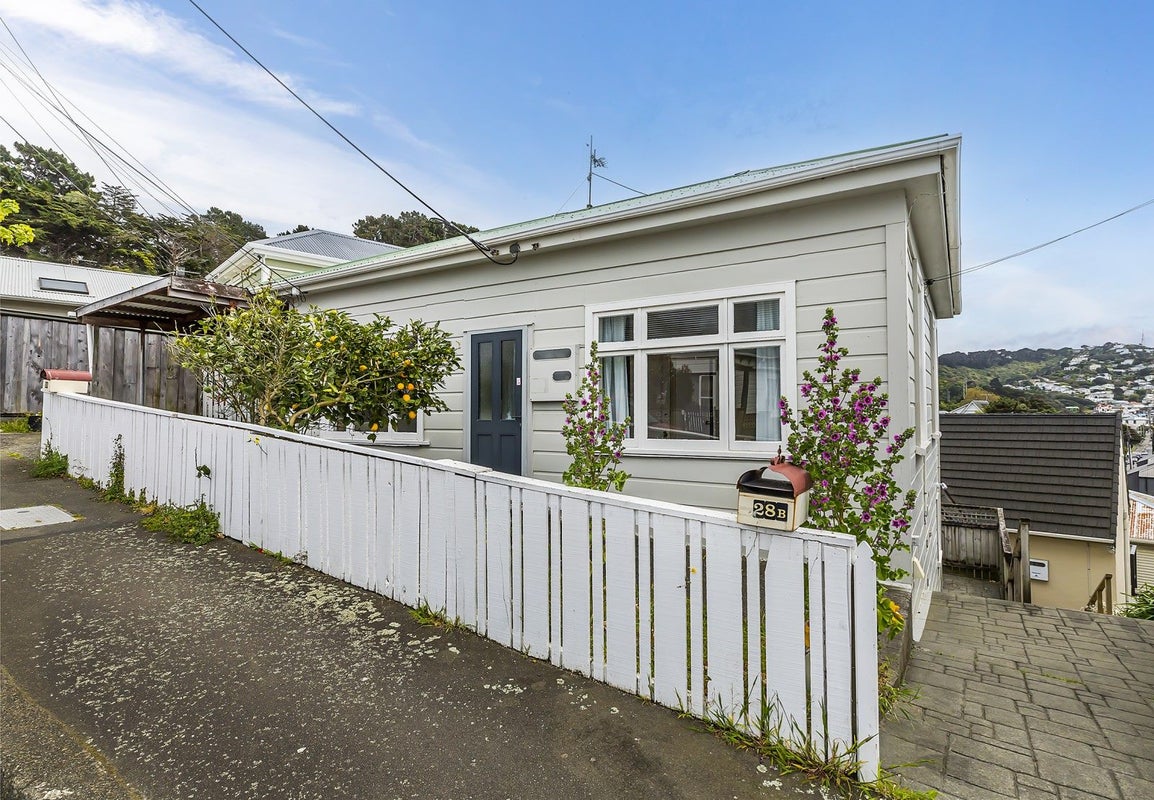 1/28 Henry Street, Kilbirnie, Wellington - Carousel 1