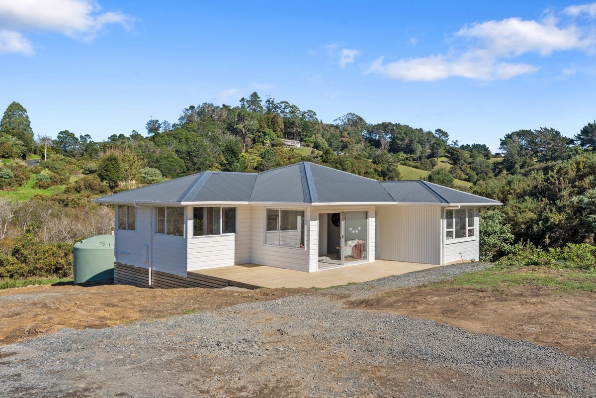 186 Bluff Road, Pokeno, Pokeno - Carousel 1