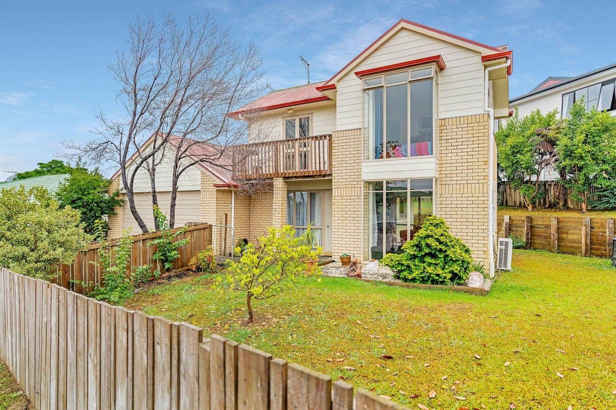 3 Howards Way, Kamo, Whangarei - Carousel 1