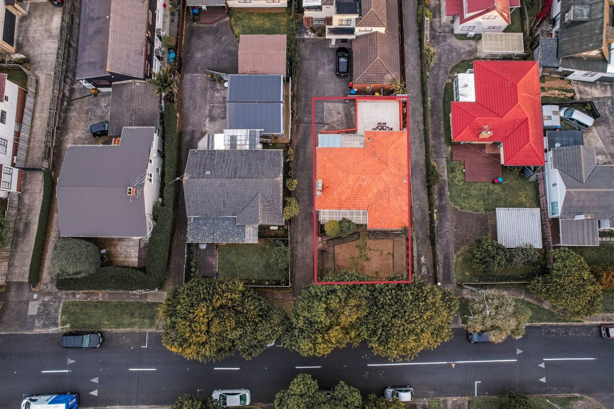 34 Dornwell Road, Mount Roskill, Auckland - Carousel 16