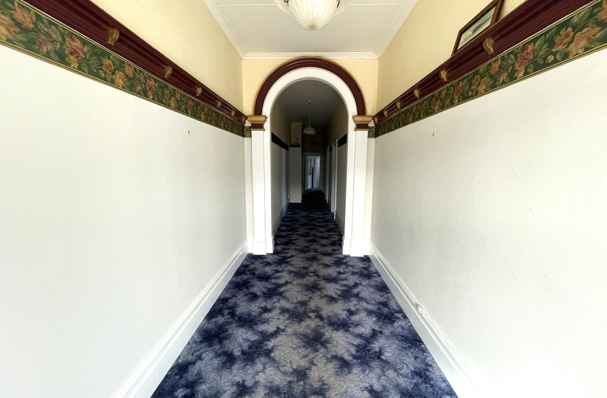 9 Sandringham Street, Saint Clair, Dunedin - Carousel 2