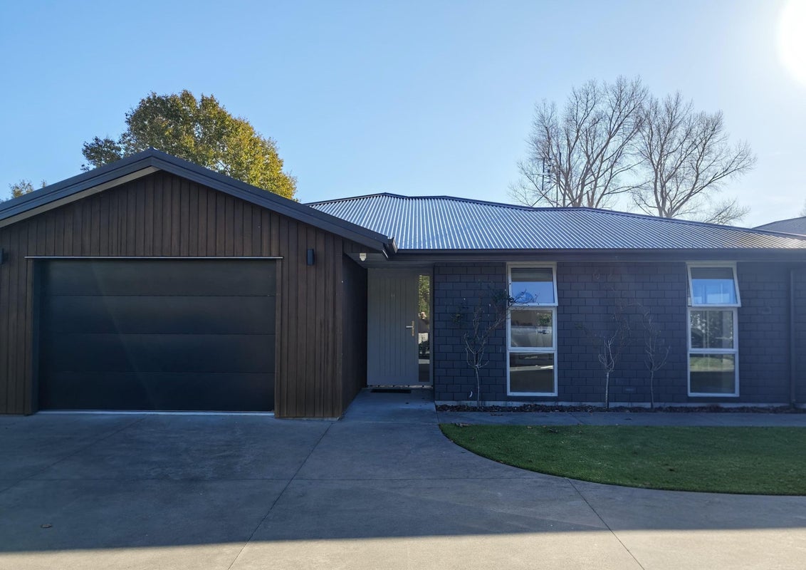 22A Heaphy Street, Westown, New Plymouth - Carousel 1