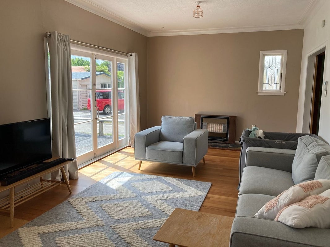 68 Galloway Street, Hamilton East, Hamilton - Carousel 1