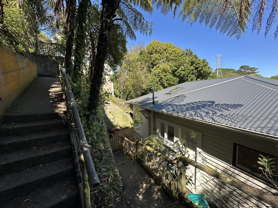 54 Moana Road, Kelburn, Wellington - Carousel 14