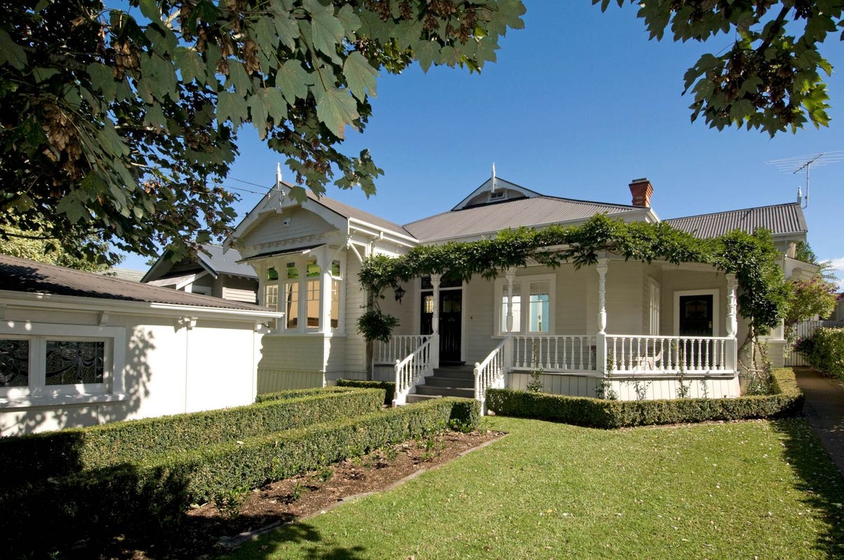 6 Bishop Street, Epsom, Auckland - Carousel 19