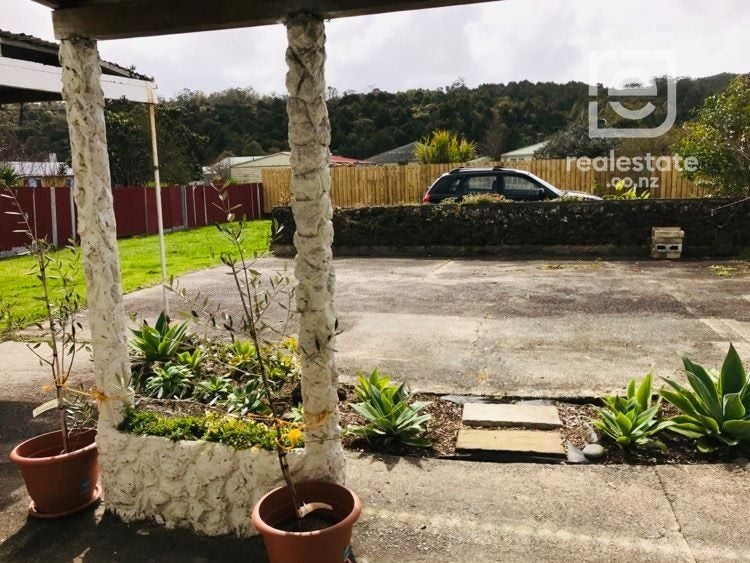 16 A-B Main Road, KAWAKAWA, MOEREWA - Carousel 16